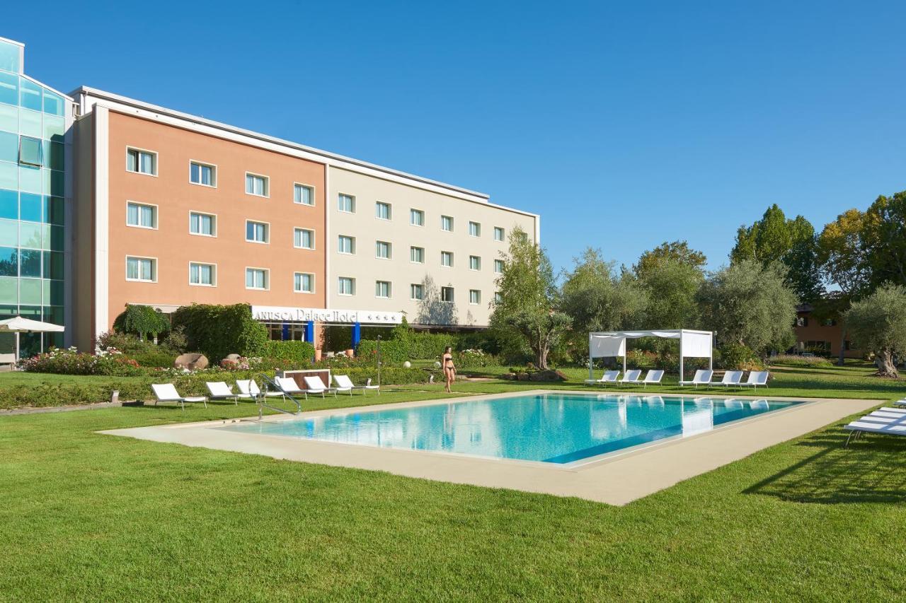 Anusca Palace Hotel Castel San Pietro Terme Bagian luar foto