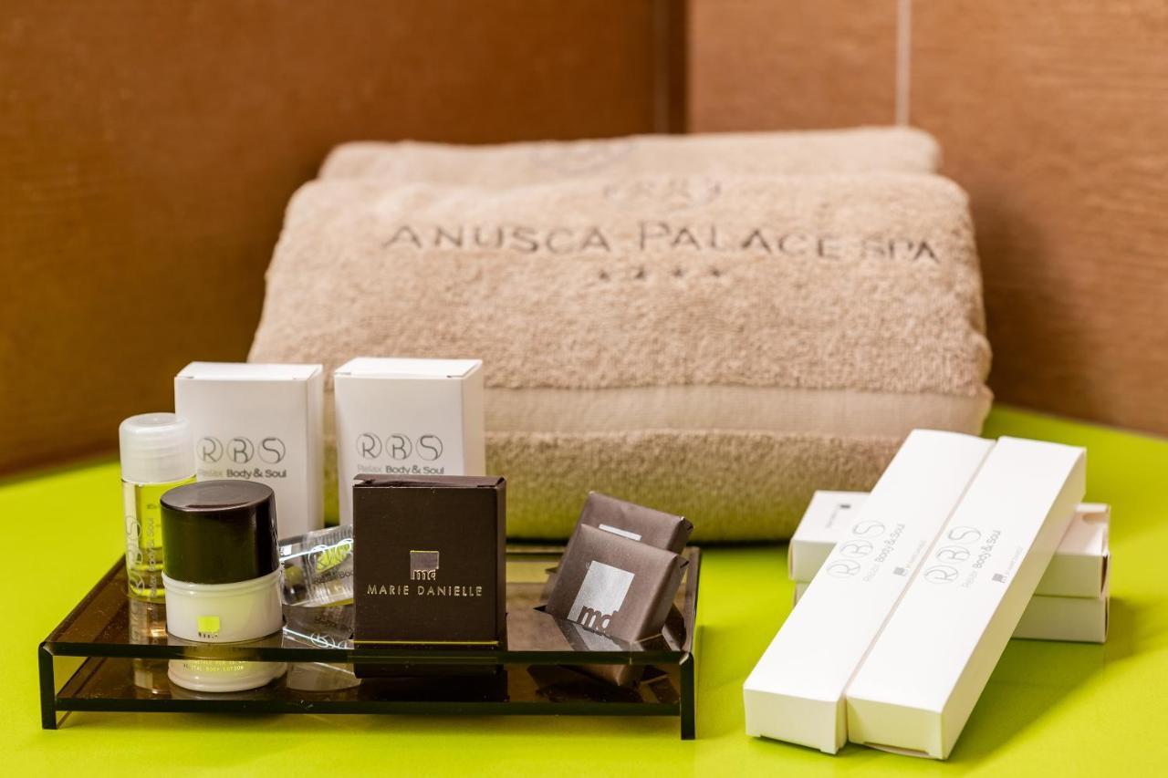 Anusca Palace Hotel Castel San Pietro Terme Bagian luar foto