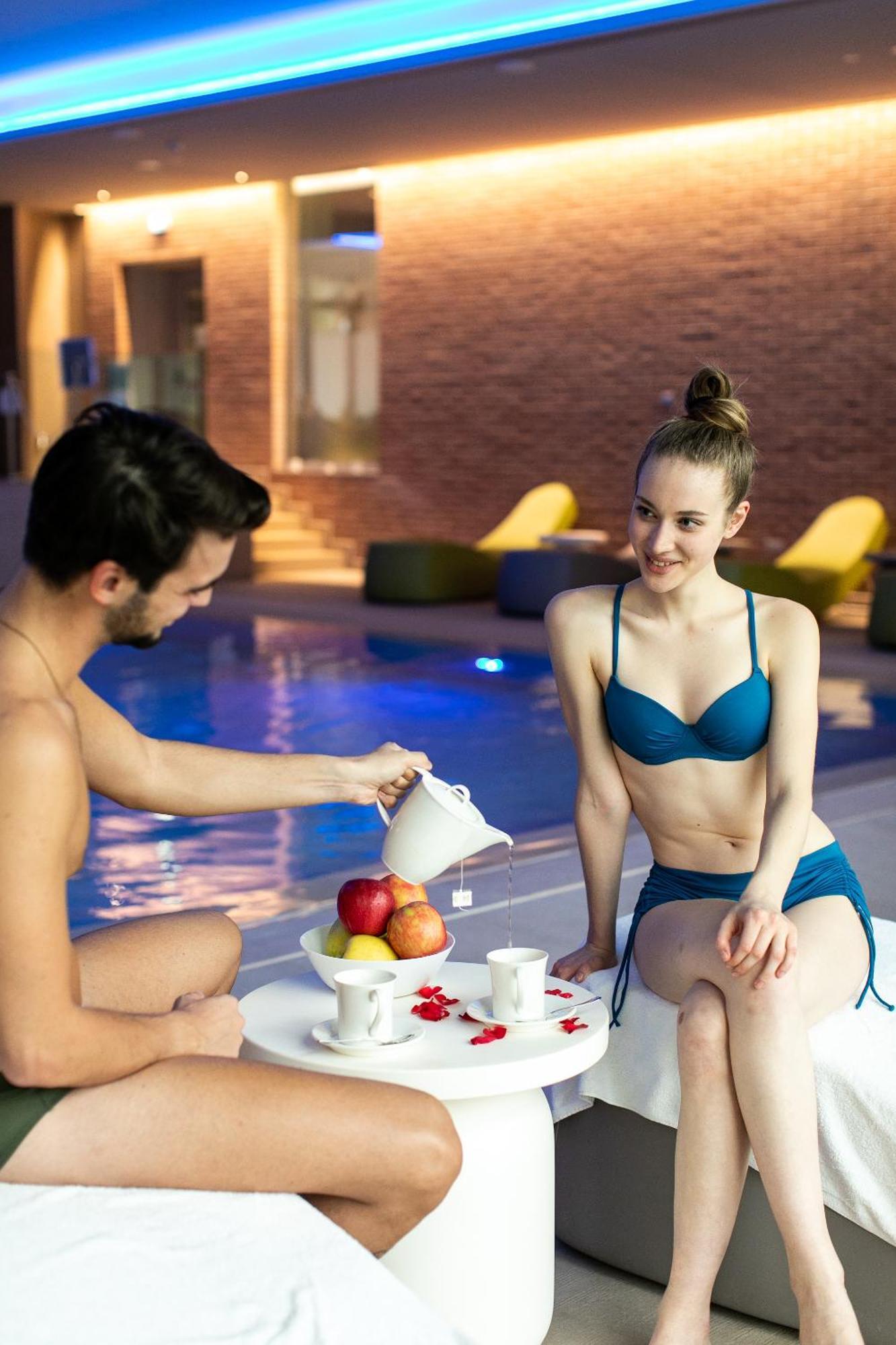 Anusca Palace Hotel Castel San Pietro Terme Bagian luar foto